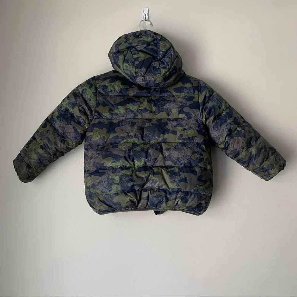 Hanna Anderson Little Boys Reversible Down puffer jacket 120 Camo/Navy